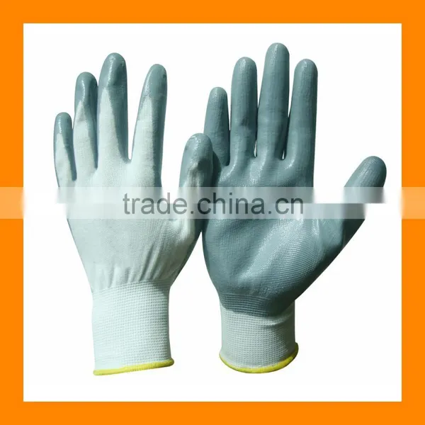 13 Gauge Oil And Chemical Resistant Disposable Black Nitrile Gloves photo-5