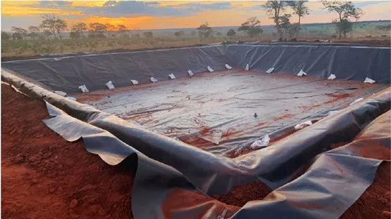 HDPE Geomembrane Liner, 8 Meters Wide, 210 Meters Long, and 1.0mm Thick photo-2