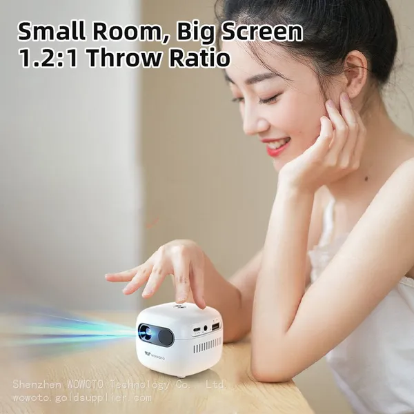 WOWOTO Q6plus Hot Selling 4K Projector Android OS Smart Mini Portable DLP Full HD Projector With Big Battery Mini 2.4G/5G WiFi