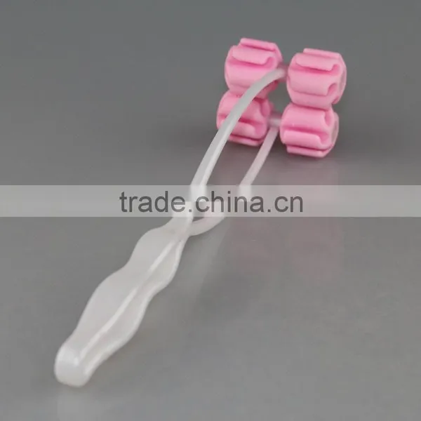 2015 Hot Sale Cheap Personal Plastic Flower Shape Rolling Face Massager