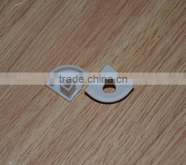 Triangle Shape Surface Mounted Aluminium Profile Half Round PC Cover photo-4