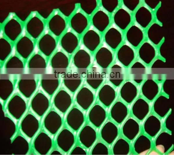 Rigid hexagonal heat resistant plastic mesh