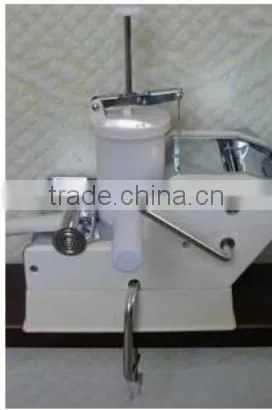 Manual dumpling machine