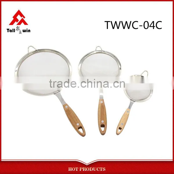 Stainless Steel Fine Double Mesh Wooden Handle Strainer photo-2