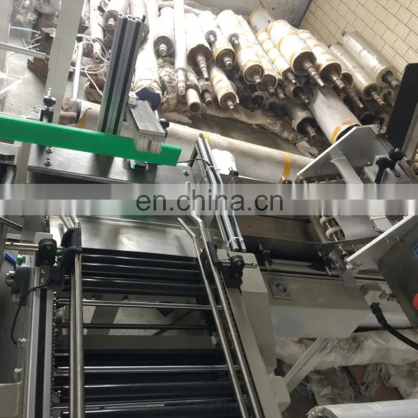 Full Automatic Labeling Maxi Roll Shrink Sealing Machine photo-3