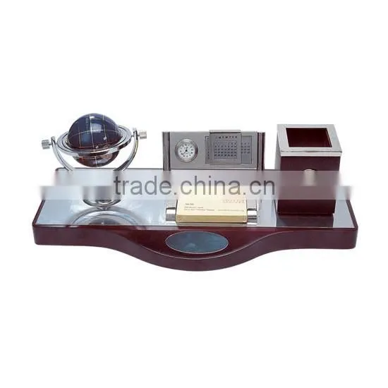 Wood Desk Top Set Office Decoration Set Globe Clock Pen Holder Wooden Globes
