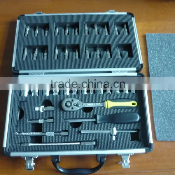 Aluminum Tool Box photo-3