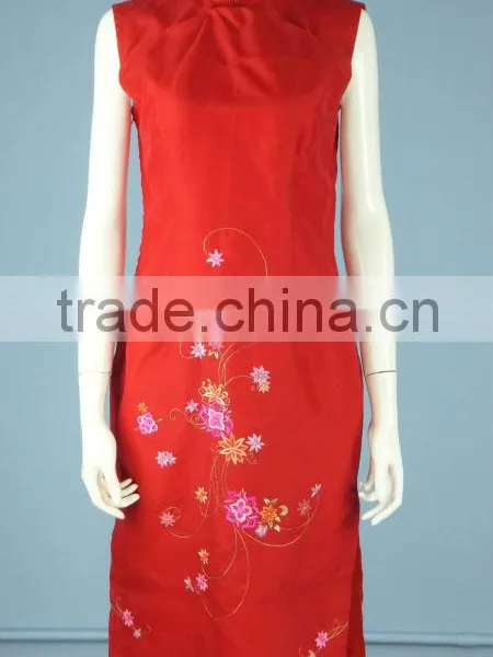 Red Silk Organza Sleeveless Fashion Cheongsam / Qipao With Hand Embroidered Floral Patterns QP0002
