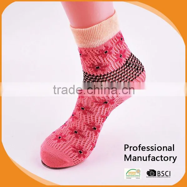 Women's Jacquard Pointelle Pattern Rumi Socks Made by Italy Socks Machine Flower Pattern photo-3