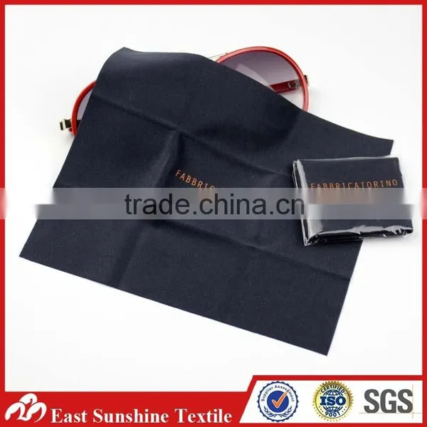 Microfiber Cleaning Cloth in Pocket photo-5