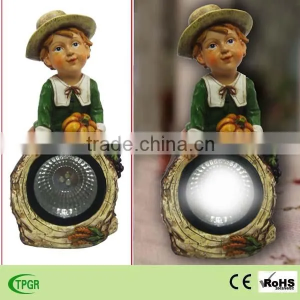 Polyresin Children Figurine Led Solar Light for Thanksgiving Home and Garden Decoration