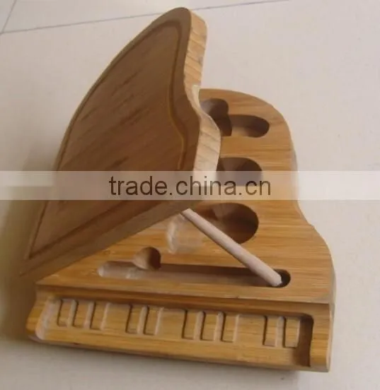 Eco-Friendly Cheese Cutting Board Set photo-4