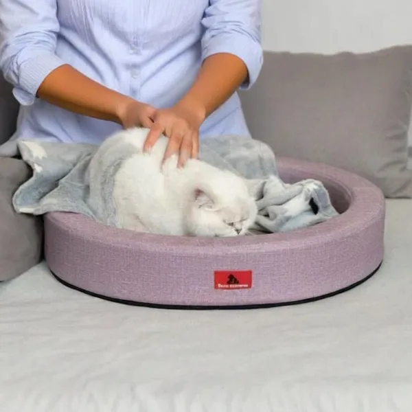 Easy-Clean Round Bed