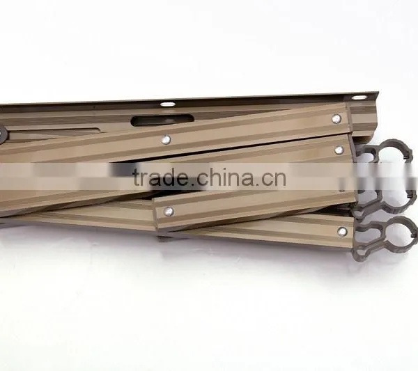 Folding Stainless Steel Push Pull Metal Hanger Rack photo-5