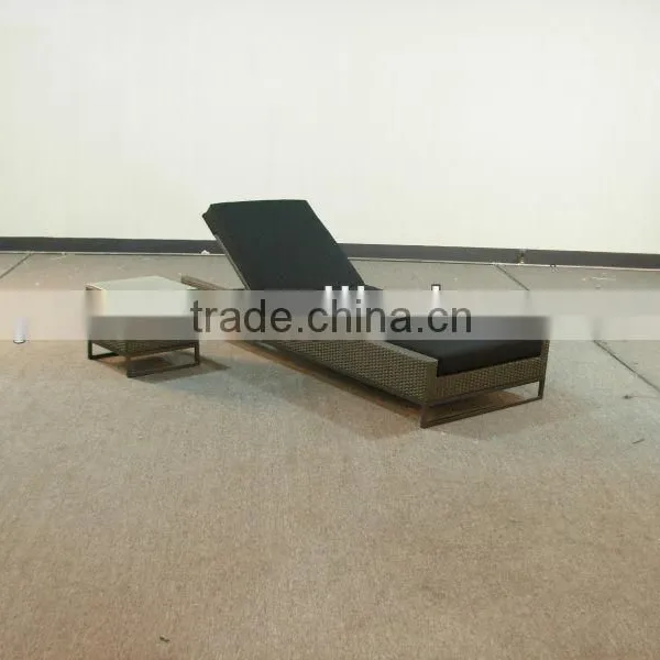NL014-RATTAN LOUNGE