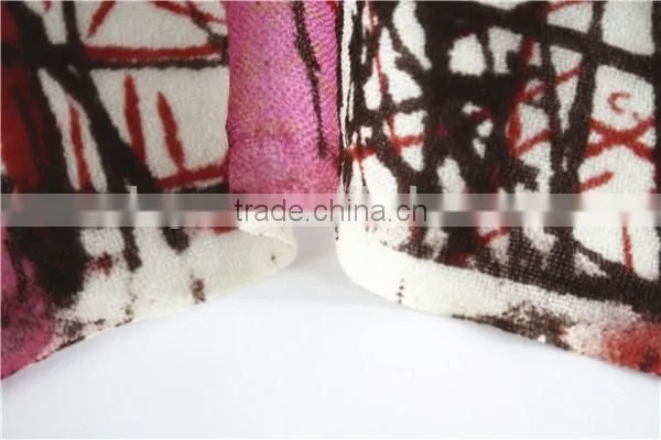 Geometry Pattern Print Wool Scarf photo-5