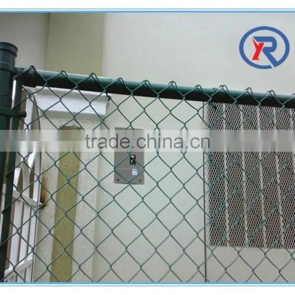 China PVC Coated Chain Link Fence With Good Price or Plastic Chain Link Fence photo-2