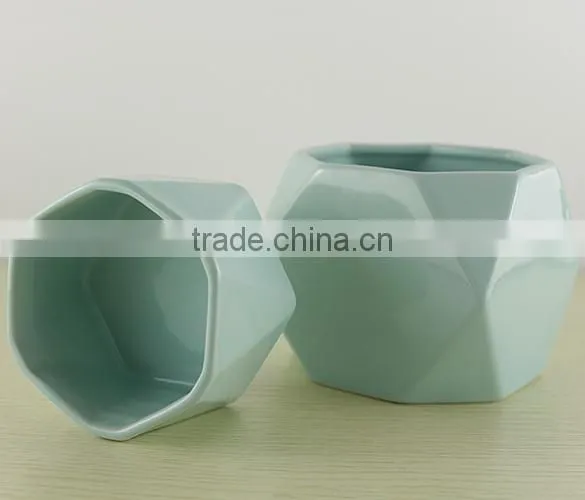 China Cheap Custom Glazed Polyhedral Prismatic Ceramic Flower Pot photo-4
