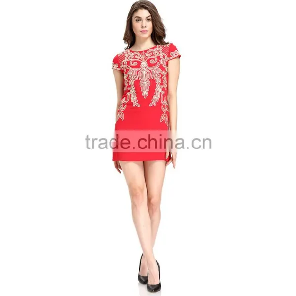 2017 Embroidered Red Cloth Woman Model Midi Dress photo-3