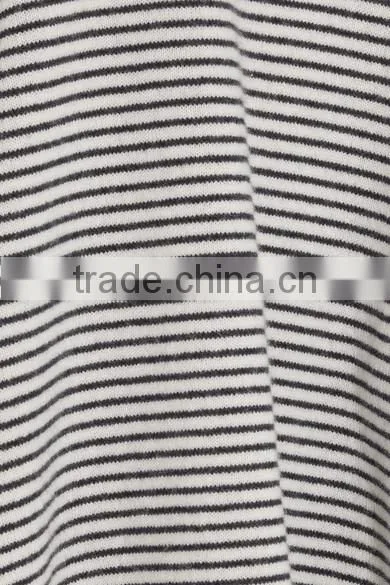 High Quality Woman Wearing Cashmere Thin Striped Turtleneck Sweater photo-5