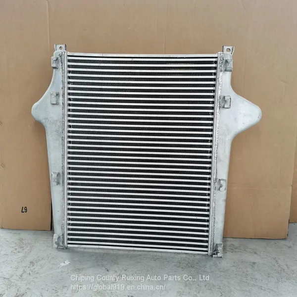 Factory Direct Supply 97047 /41218267 Excavator Plate-fin and Bar Hydraulic Oil Cooler Radiator Water Tank photo-4