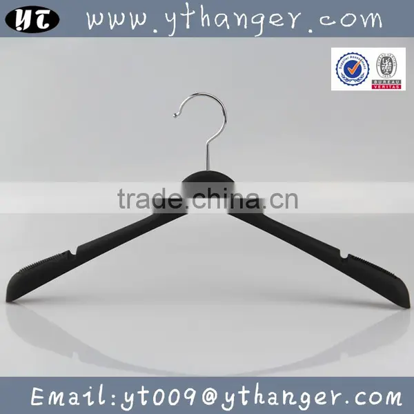 HA7066 Strong Plastic Dress Hanger Non Slip Rubber Coated Coat Hanger photo-3