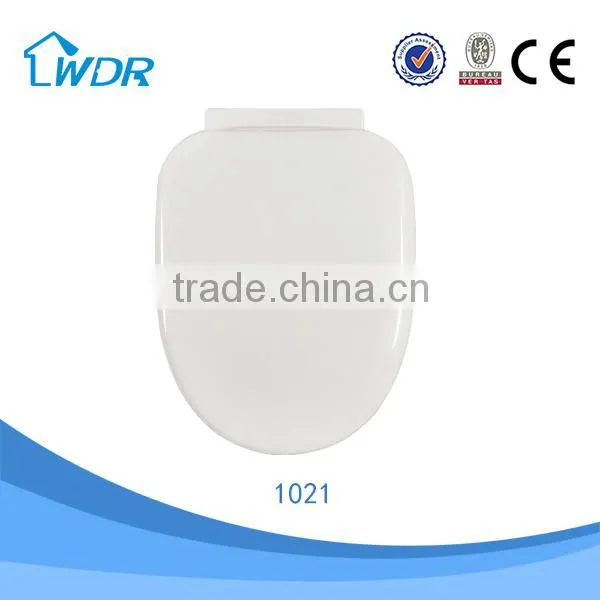 Hygienic Clean Bathroom Shower Decorated Elongated White Duroplast Toilet Lid Cover photo-5