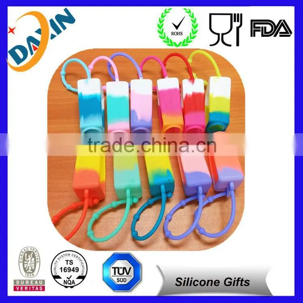 Promotional Hand Silicone Gel Holder BBW Silicone Sanitizer Holder for Ladies photo-2
