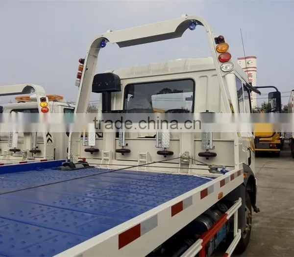 China Hubei FAW Tow Truck for Sale photo-3