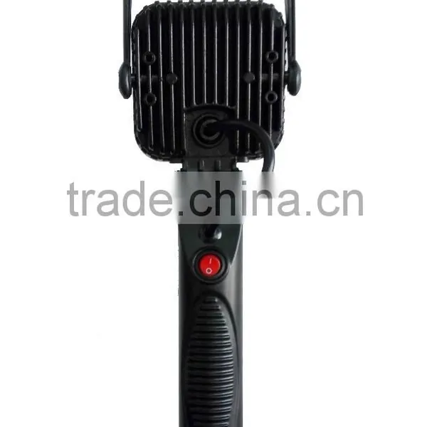 Factory Direct Offer High Quality Auto LED Light IP68 Waterproof 15W Rechargeable Portable LED Work Light photo-3