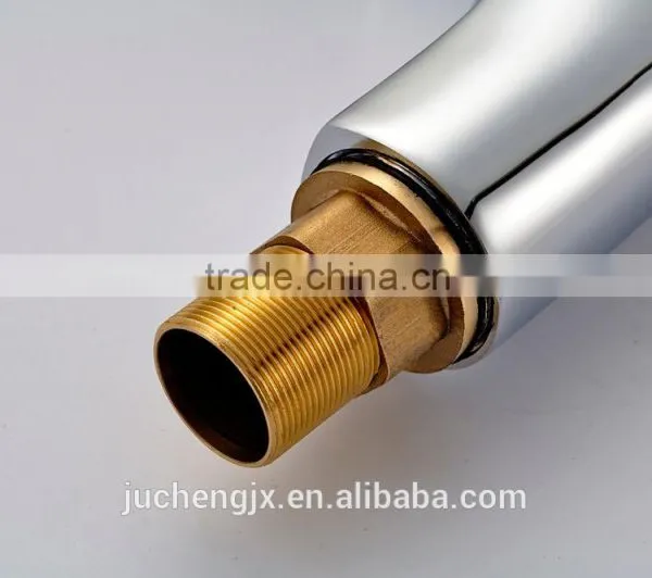 Hot and Cold Water Chrome Sink Faucet photo-4