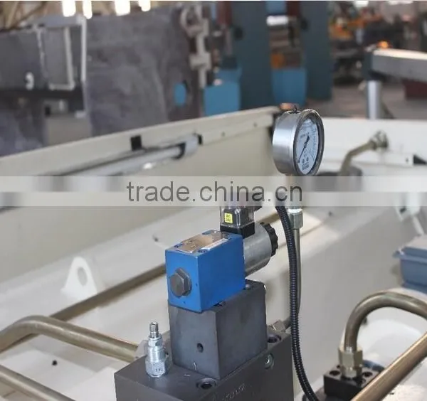 Accurl Brand Small Shearing Machine, Hydraulic Cutter Machine photo-4