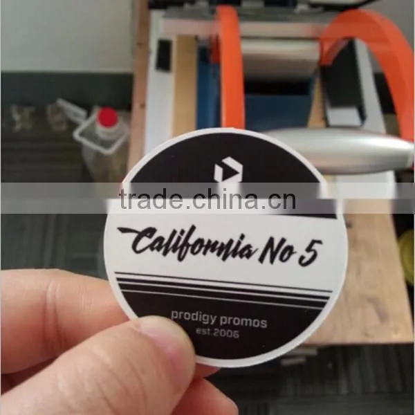 China Cheap Custom Printing Waterproof Adhesive Vinyl Sticker Label photo-2