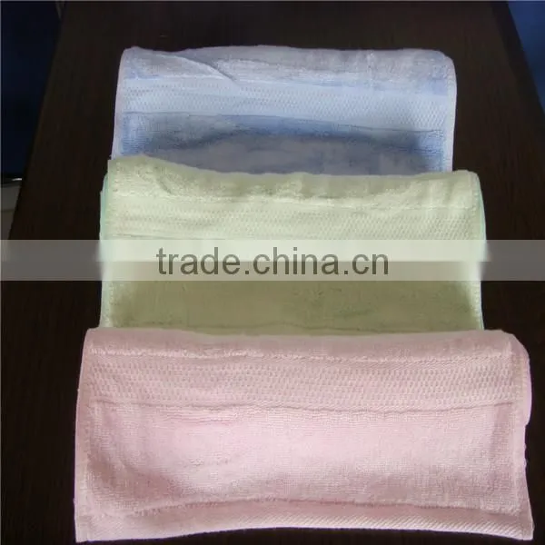 China Manufacture of Jacquard Thickness Cosmetic Towel photo-2