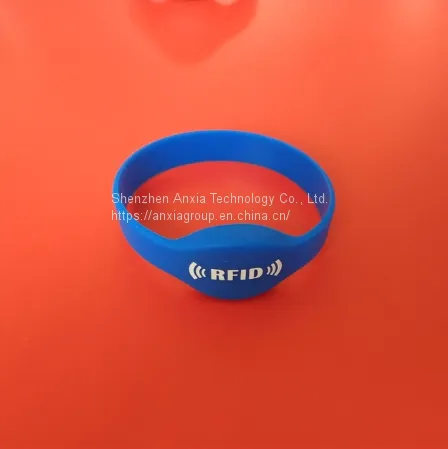 RFID-ключевая цепочка с идентификатором