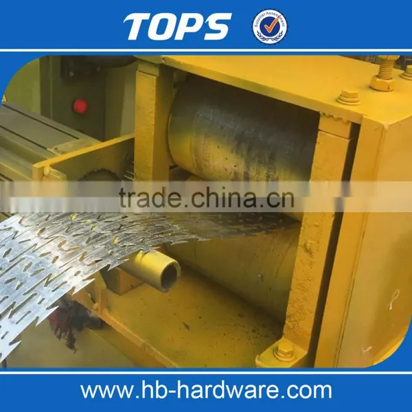 2017 Sales Top Ten 12 Strip Razor Barbed Wire Machine photo-3