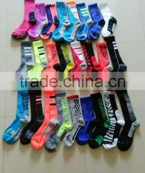 Sport Socks Custom Logo Anti-slip Basketball Socks photo-2