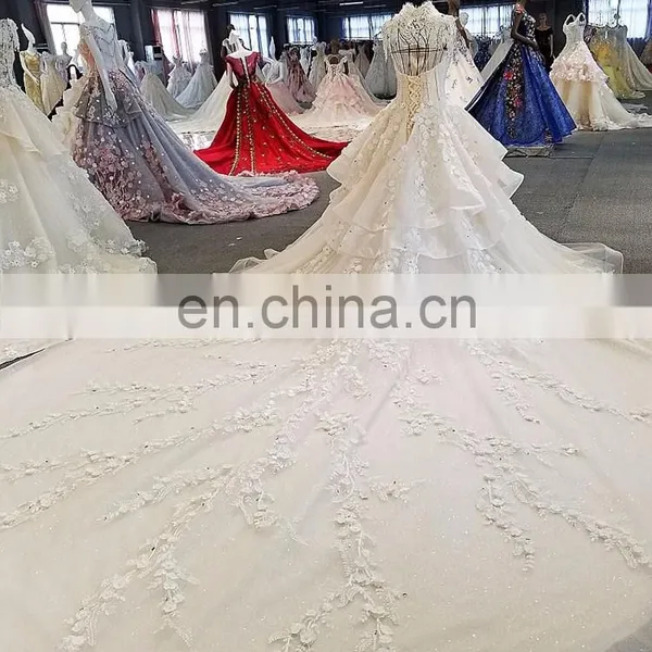 LS00323 High Neck Beaded Keyhole Back Long Train Beach Unique and Simple Dubai Wedding Gown photo-4