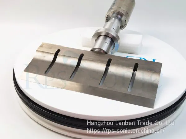 Titanium Bread Cake 1000W Ultrasonic Cutting Equipment photo-2