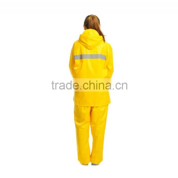 YANLI 100%waterproof,high Quality Yellow Pvc Vinyl Raincoat photo-4