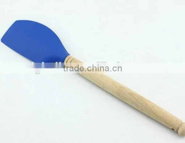 High Quality Silicone Kitchen Tools With Wooden Handle Set Of 5 photo-3