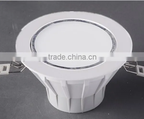 Surface Mount Light Fitting / LED Retrofit 4-inch / 10w Recessed Lighting Kit