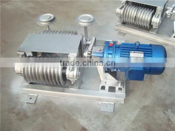 Labor Saving Automatic Chicken Farm Manure Scraper photo-3