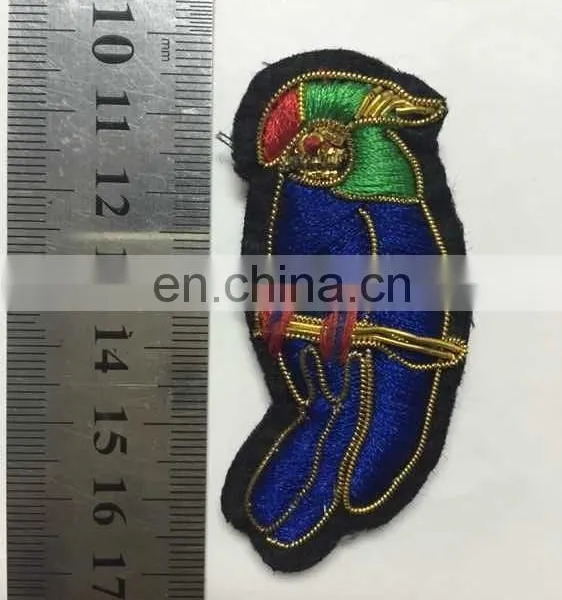Unique Parrot Designs Metallic Embroidery Patch for Women Bags photo-2