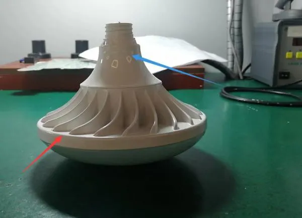 High Qualification Bright LED Bulb CCT 6500K CRI Over 80 With 18650 30Ah Battery photo-3