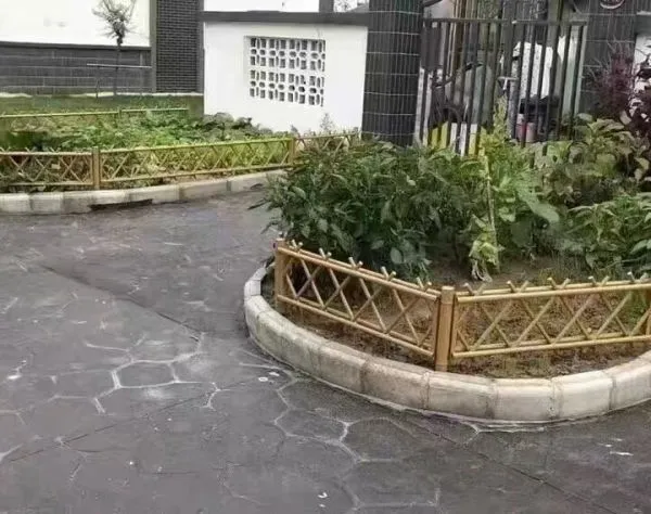 High Quality Iron/Galvanized Artificial/Imitation Bamboo Fence photo-5
