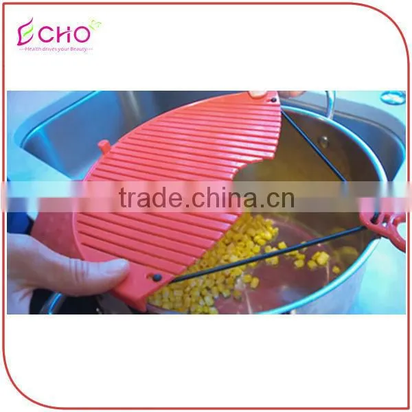 Collapsible Cooking Utensil POM&Silicone Food Grade Strainer/Colander photo-2