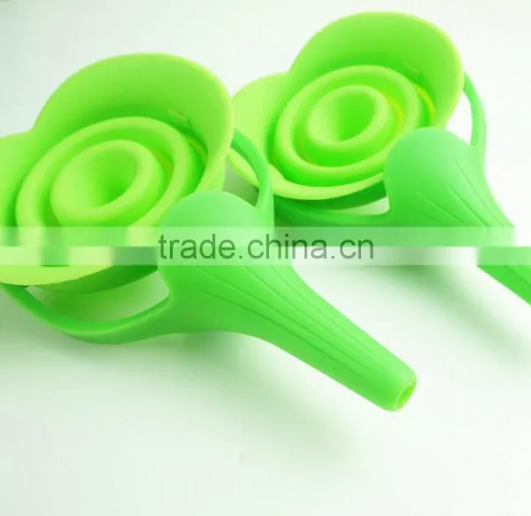16126 Silicone Folding Funnel With pp Handle photo-2