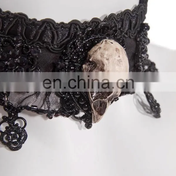Laced Necklace With Faux Small Crow Skull photo-2
