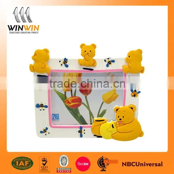 Hot Selling Colorful Flower Soft PVC Photo Frame / Rubber Picture Frame photo-3